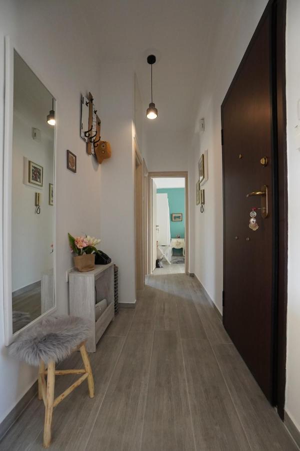 Athens Central Apartment 2 Mins To Metro Exterior foto